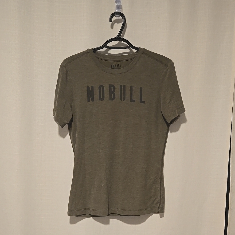 NOBULL Men's Short Sleeve Tee in Olive